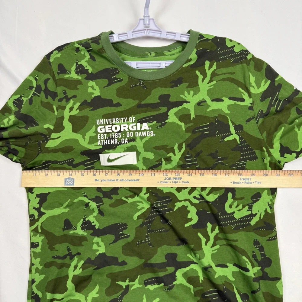 Nike University of Georgia Bulldogs Camo Long Sleeve Tee Green Mens Large